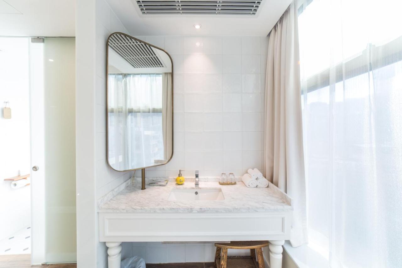 Tung Nam Lou Art Hotel Hong Kong Exterior photo