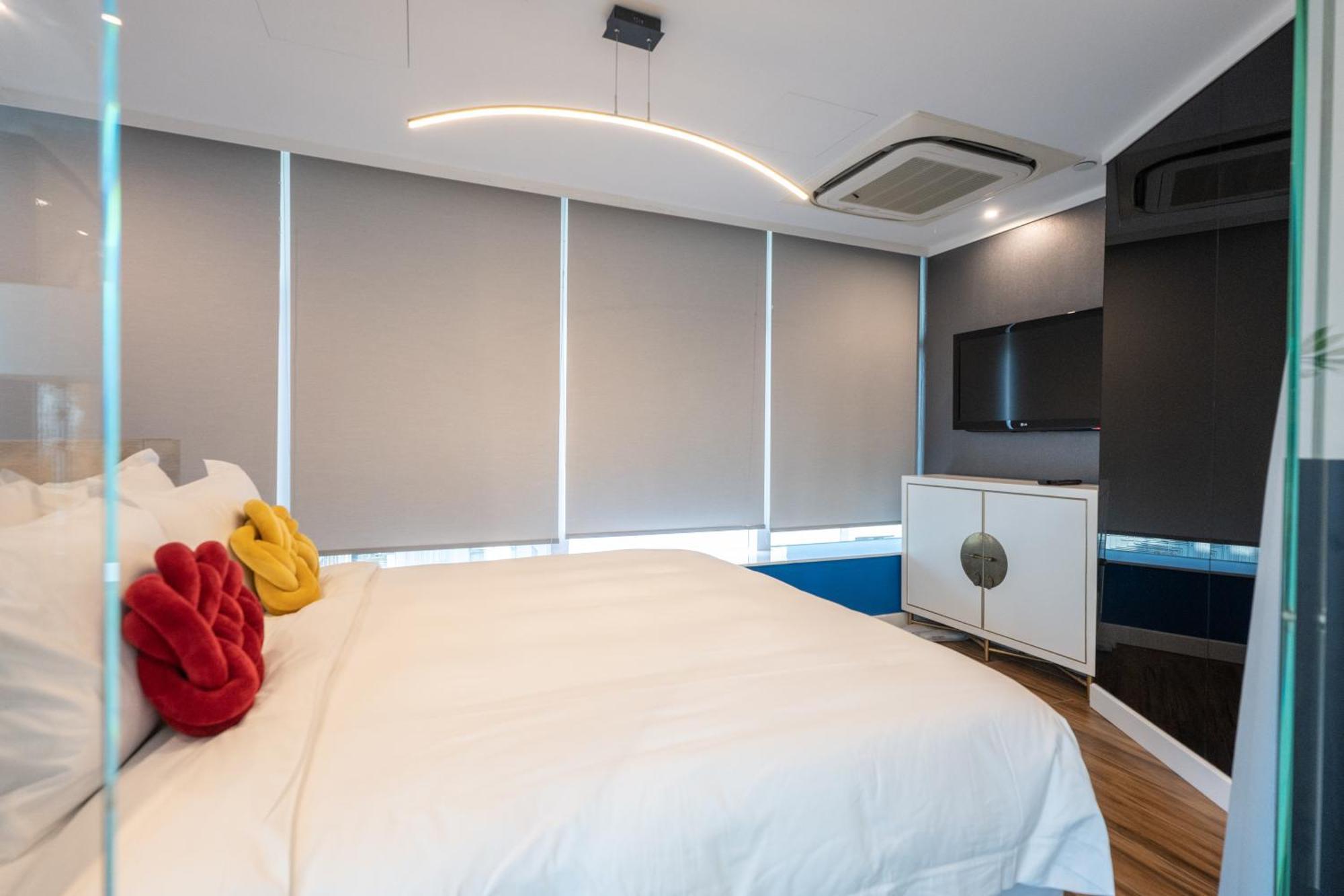 Tung Nam Lou Art Hotel Hong Kong Exterior photo
